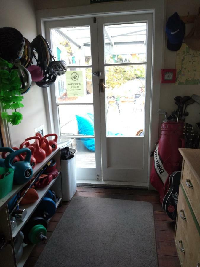 Jack'S Backpackers Hostel Blenheim Exterior photo